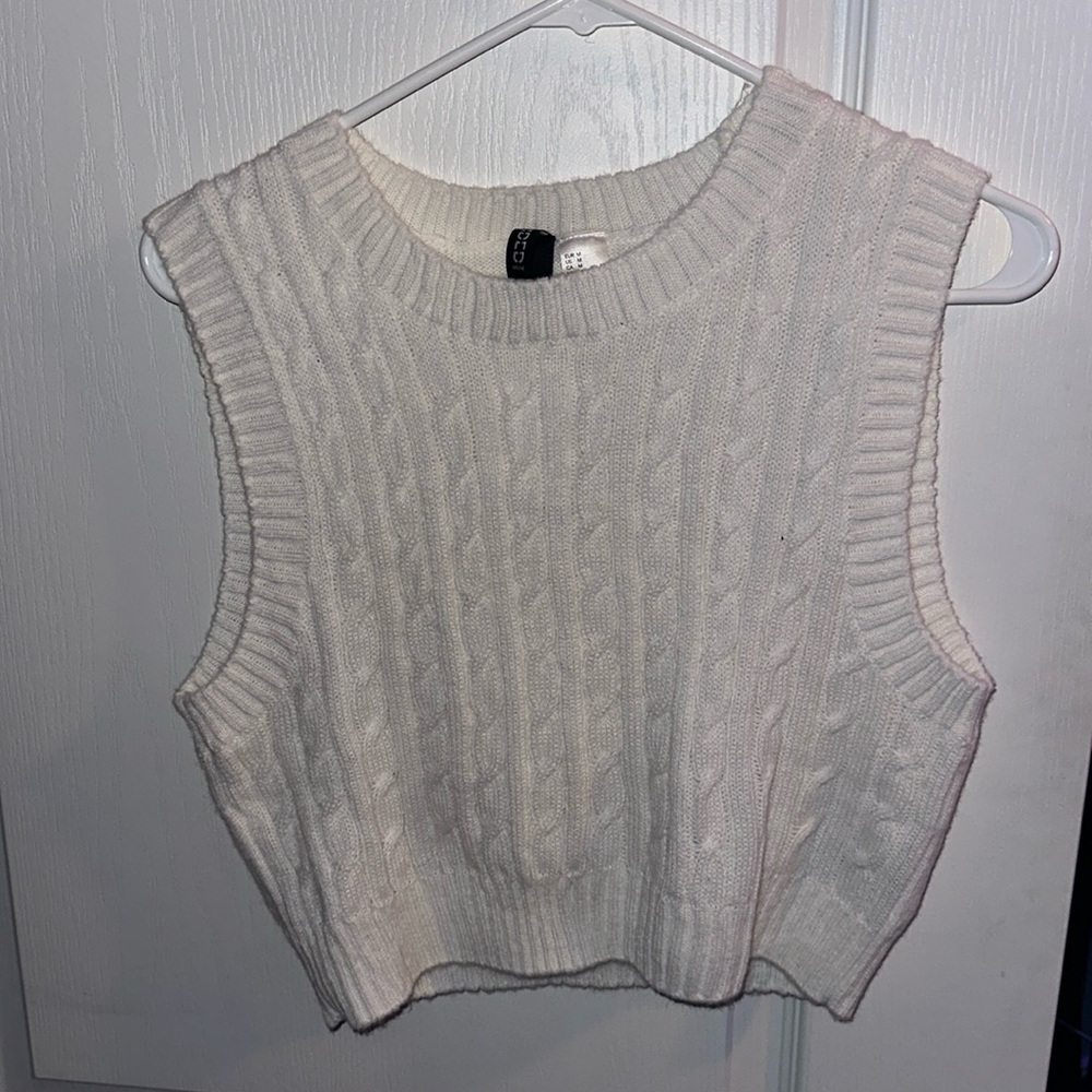 Cropped Knitted Tank Top